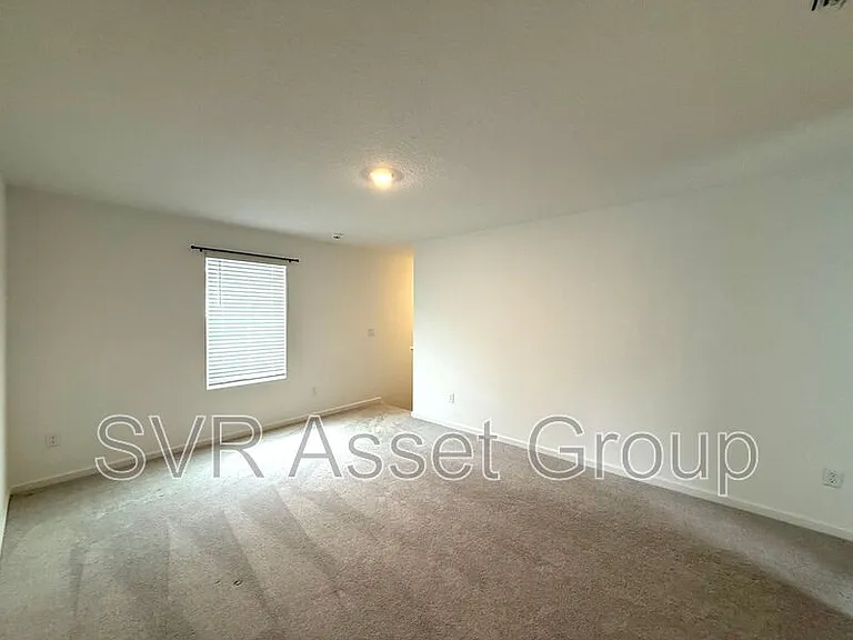 3528 Mildred Way — Photo 21