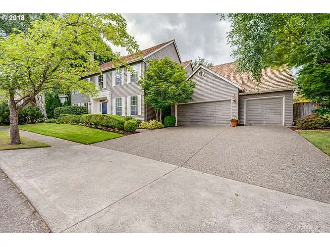 19791 Bellevue Way photo 1