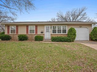 1005 Monticello Dr, Davenport, IA 52806