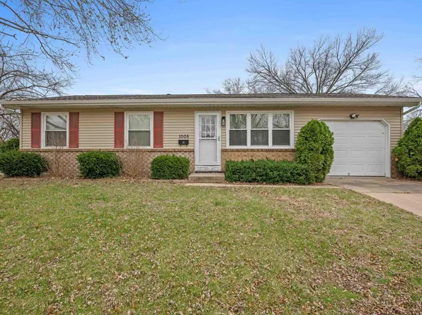 1005 Monticello Dr, Davenport, IA 52806