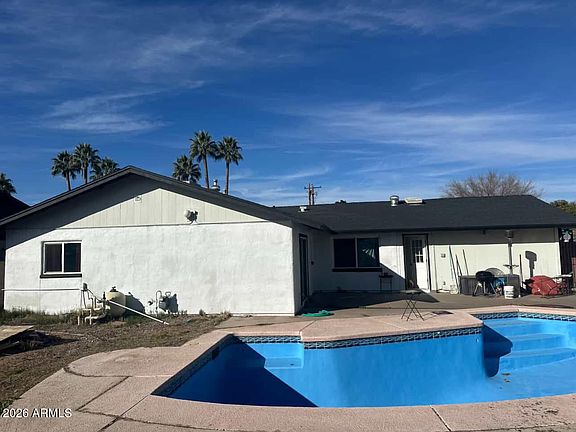 2nd image of 4831 W ORANGEWOOD Avenue