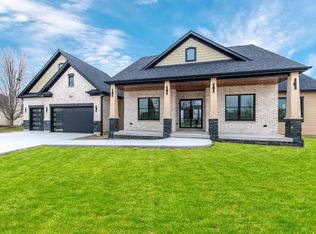 18843 S Chestnut Dr, Shorewood, IL