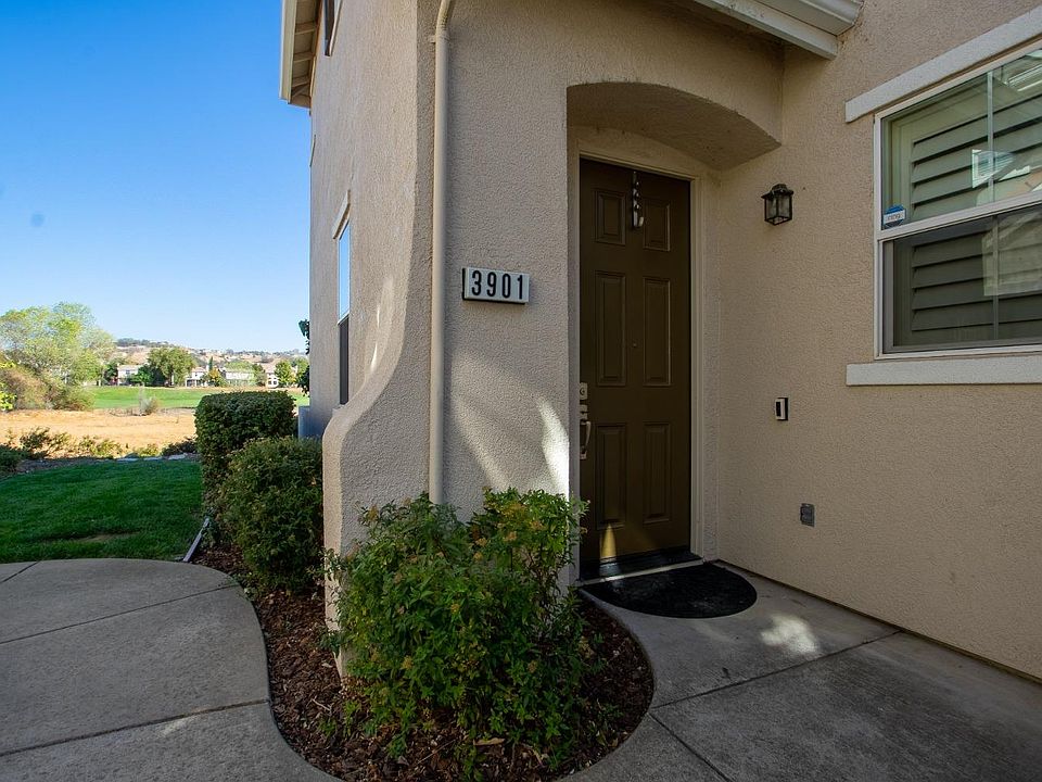 1st image of 3901 Esplanade Cir