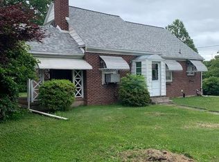 512 S Shenandoah Rd, Ringtown, PA 17967