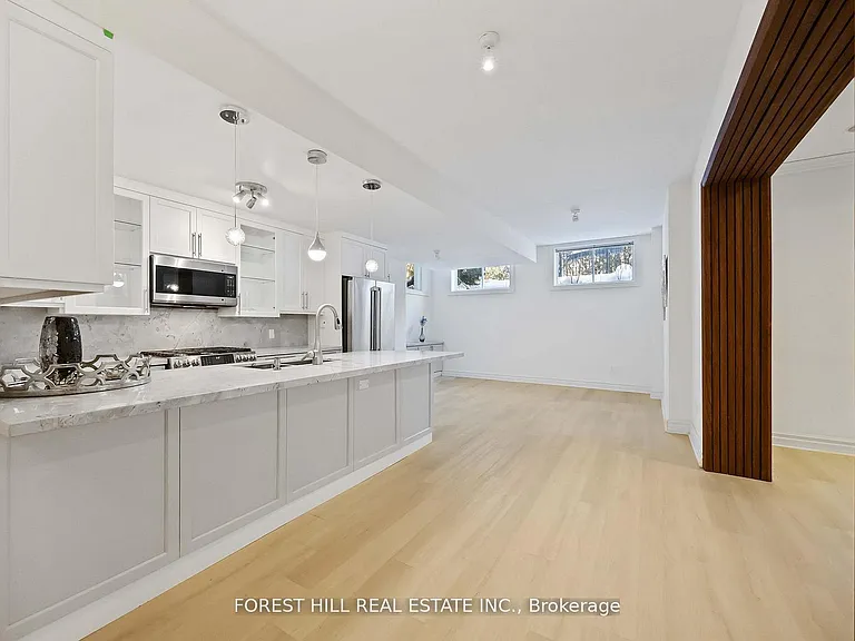 42 Cotswold Cres #LOWER — Photo 9