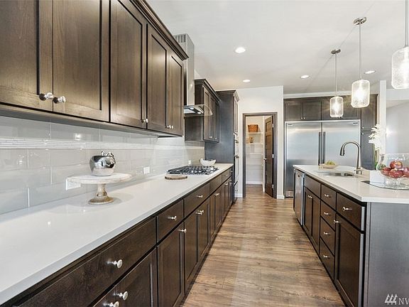 5th image of 8121 52nd Ave NE