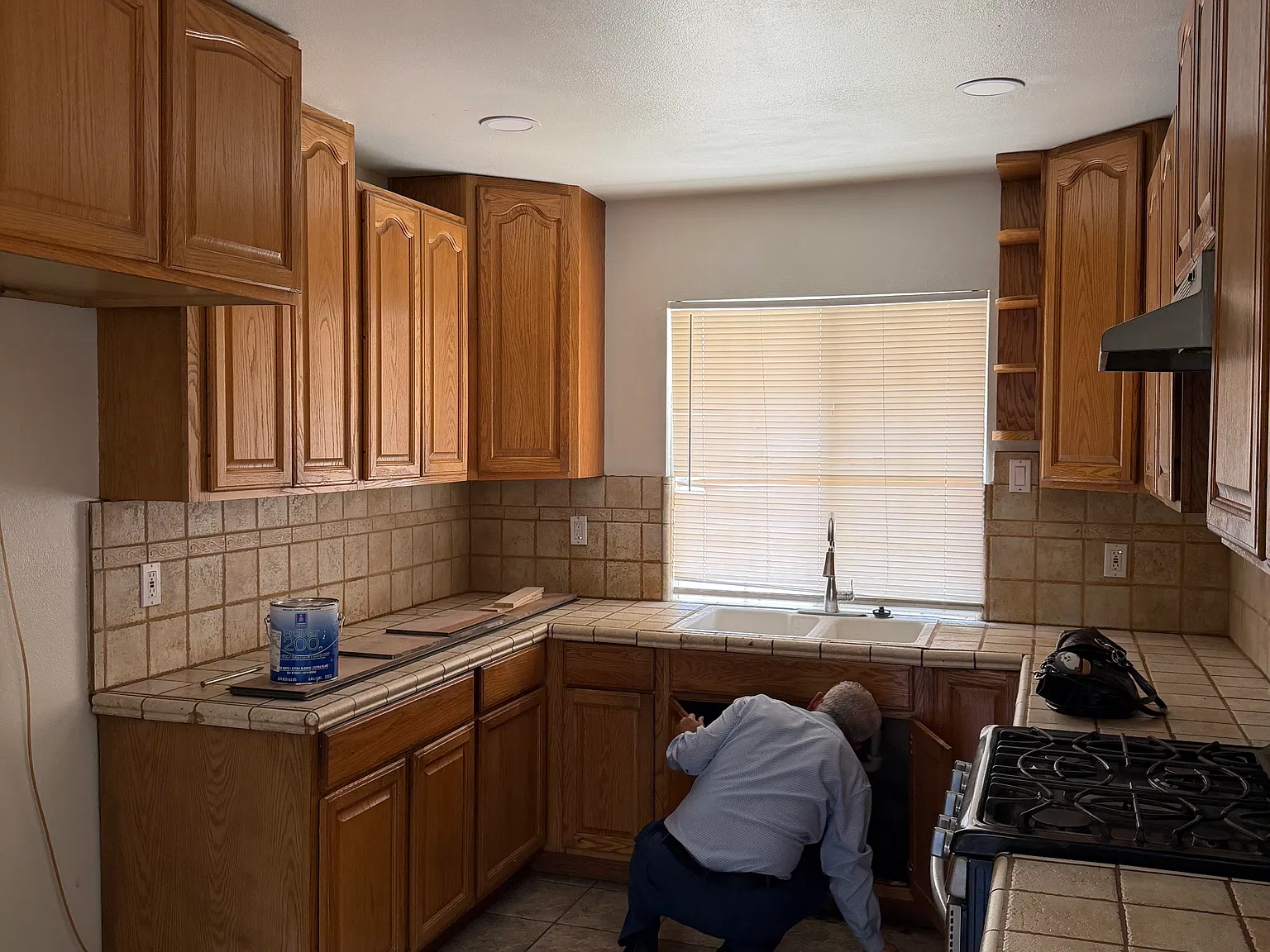 3 bed, 995 sqft, $3,000 — Photo 4
