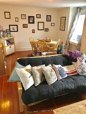 Rented by Halvatzis Realty | media 2