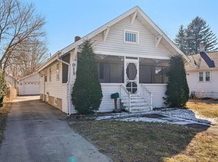 911 75th STREET, Kenosha, WI 53143