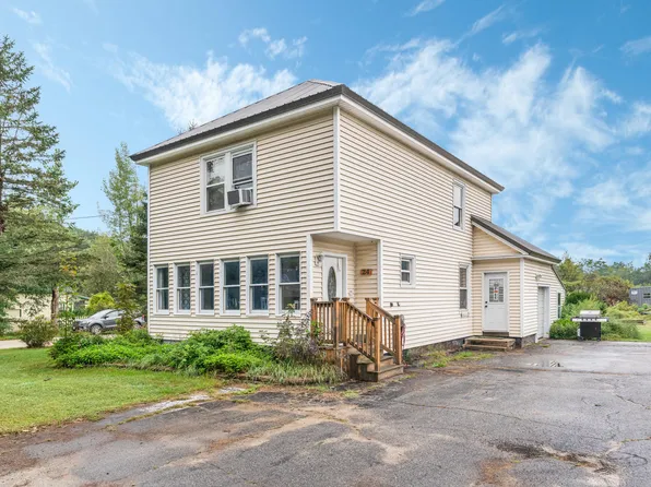 24 Central Avenue, Limerick, ME 04048