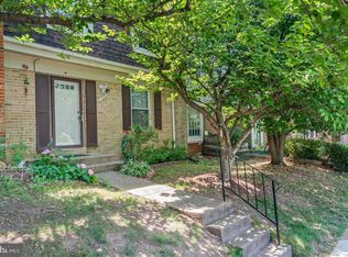 1008 Temple Ct, Sterling, VA 20164