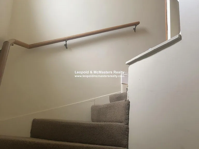 59 Waverly St #1 — Photo 23