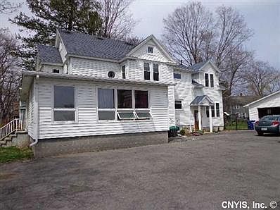 2nd image of 706 Oswego St