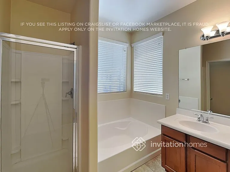 4239 E Milky Way — Photo 14