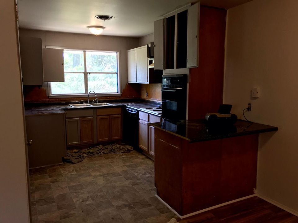 2nd image of 9236 Dorchester Dr