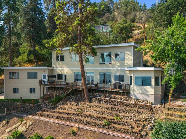 1731 Lakeshore Dr, Klamath Falls, OR 97601
