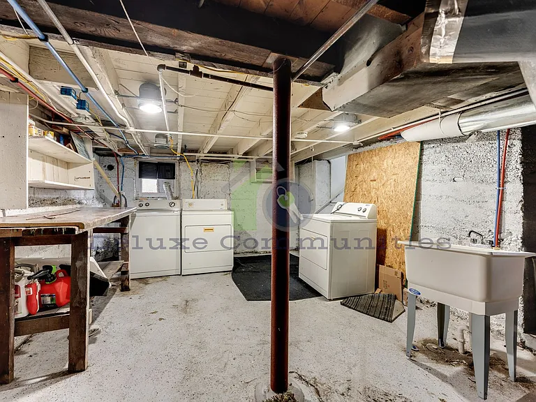 745 Jackson St NW — Photo 23