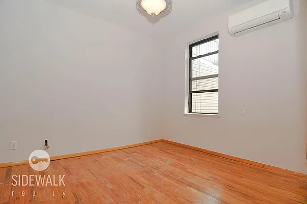 Rented by Sidewalk Realty LLC | media 22