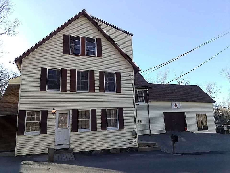 1st image of 9 W Mill St