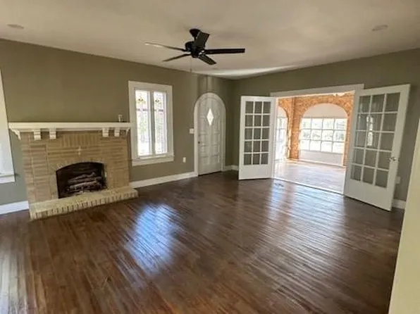 1501 N Jackson St, Palestine, TX 75803