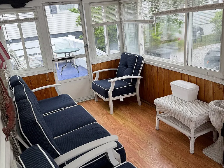 115 Kings Hwy #1 — Photo 6