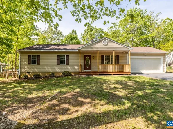 4 Austin Dr, Palmyra, VA 22963