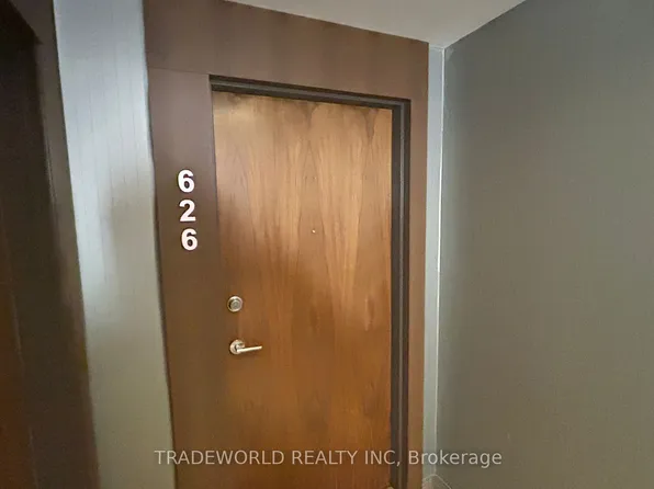 8323 Kennedy Rd #626, Markham, ON L3R 5W7
