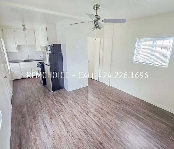 258 W 11th St — Photo 5