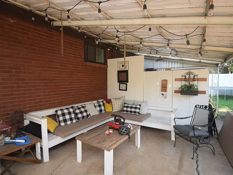 3382 Monroe Blvd — Photo 17