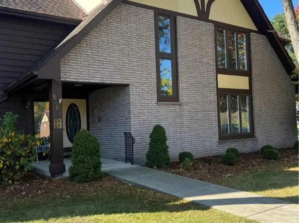 5289C Chestnut Ridge Rd, Orchard Park, NY 14127