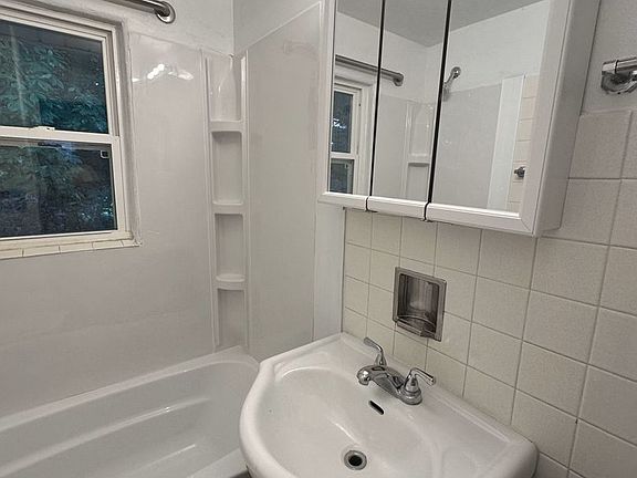 5th image of 1512 E Gardner Ln APT 3