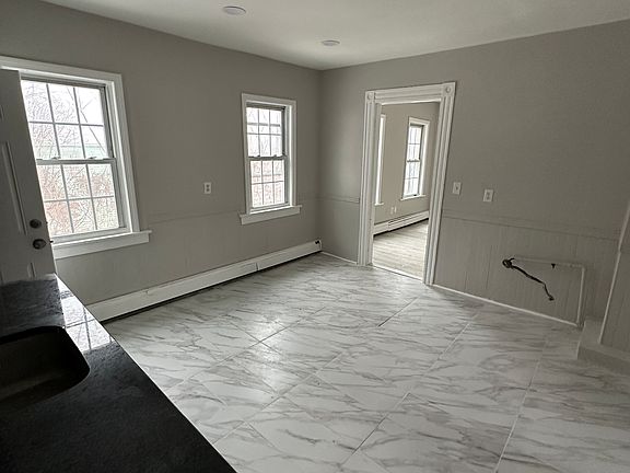 3rd image of 36 Vine St #2A
