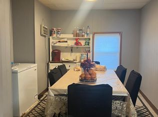 1125 1st St, Silvis, IL 61282