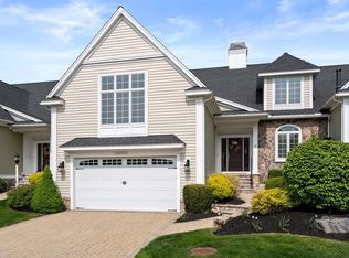 28 Crenshaw Ln #0, Andover, MA 01810