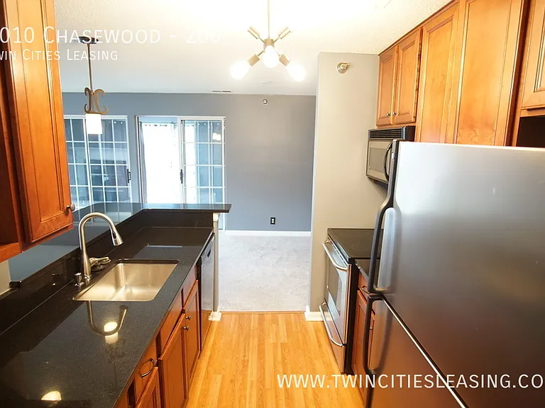6010 Chasewood Pkwy #206 — Photo 4