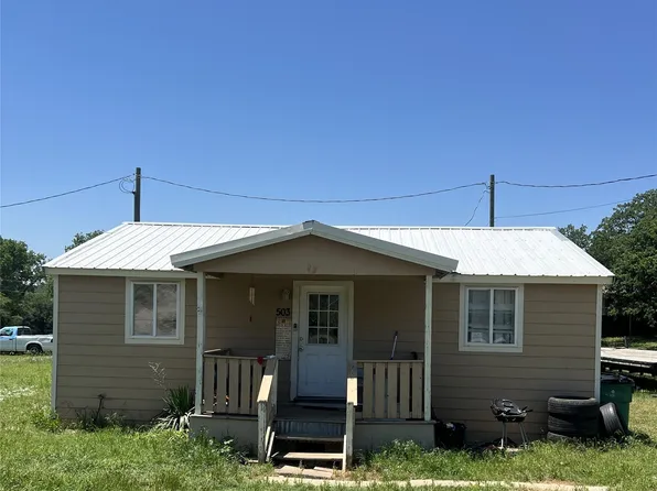 503 Captains Cutt Rd, Gainesville, TX 76240