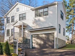 951 Walnut St, Newton, MA 02461