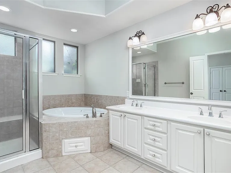 59 Douvaine Ct — Photo 12