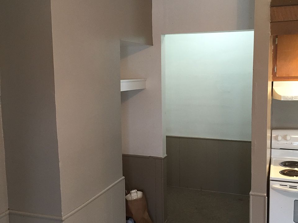 2nd image of 210 S Market St APT 3
