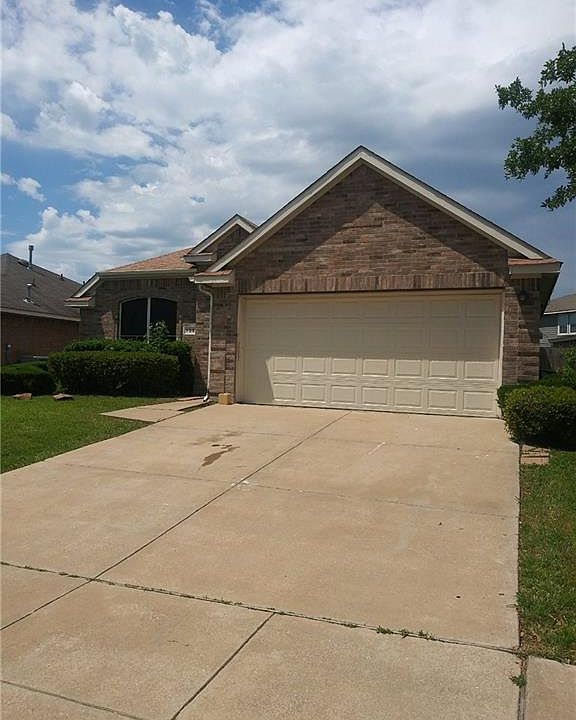 1st image of 708 Parkford Ln