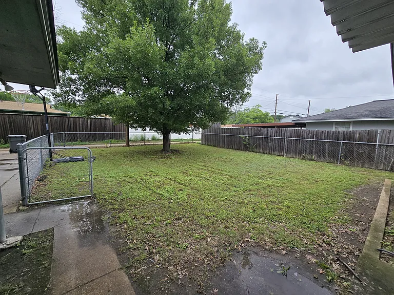 509 Arbor Ln — Photo 18