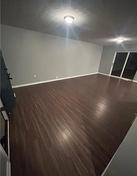 580 Rosebud Cir — Photo 13