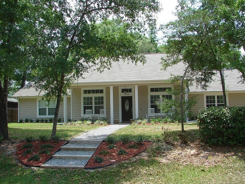 Look at the Large Porch!