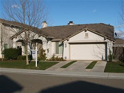 Great curb Appeal!