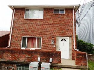 1216 Vine St APT 3, Mc Kees Rocks, PA 15136