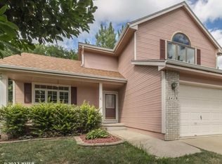 2419 Scenic Valley Dr, West Des Moines, IA 50265