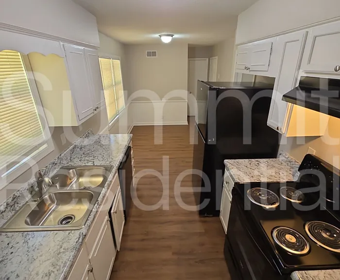 5210 Steuben Dr — Photo 6