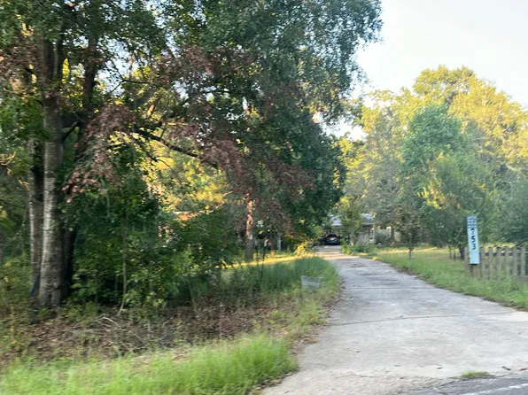 753 Travis Rd, East Brewton, AL 36426