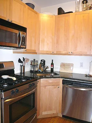 Rented by Brooklyn Heights Real Estate Inc | media 16