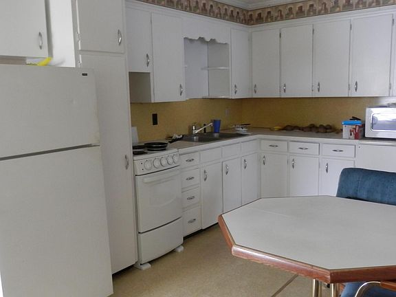 Kitchen with table and chairs